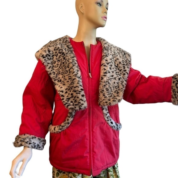 Vintage 1980s Red Puffer Jacket with Faux Fur Trim - Picture 2 of 8